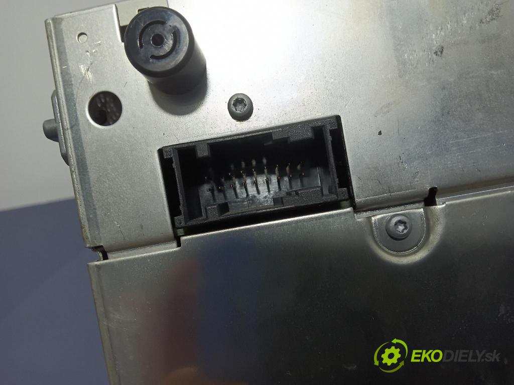 Volkswagen Passat 2006 Radio I Navigace: 1K0035198C
