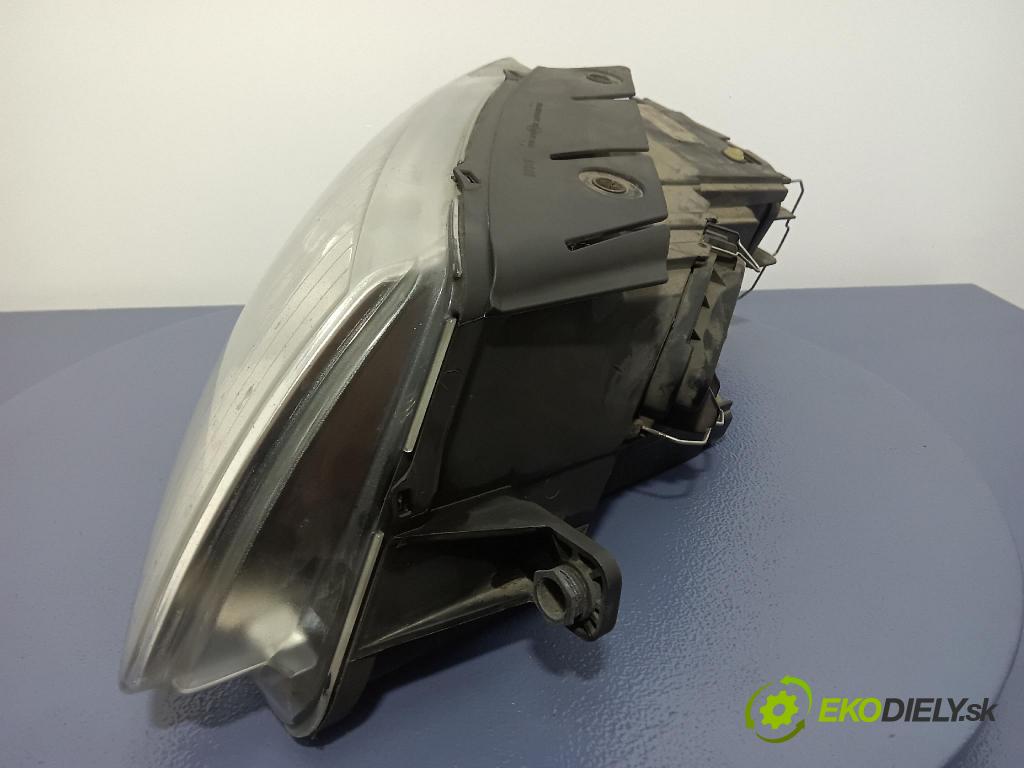 Volkswagen Passat 2006 světlo v pravo: 3C0941752G