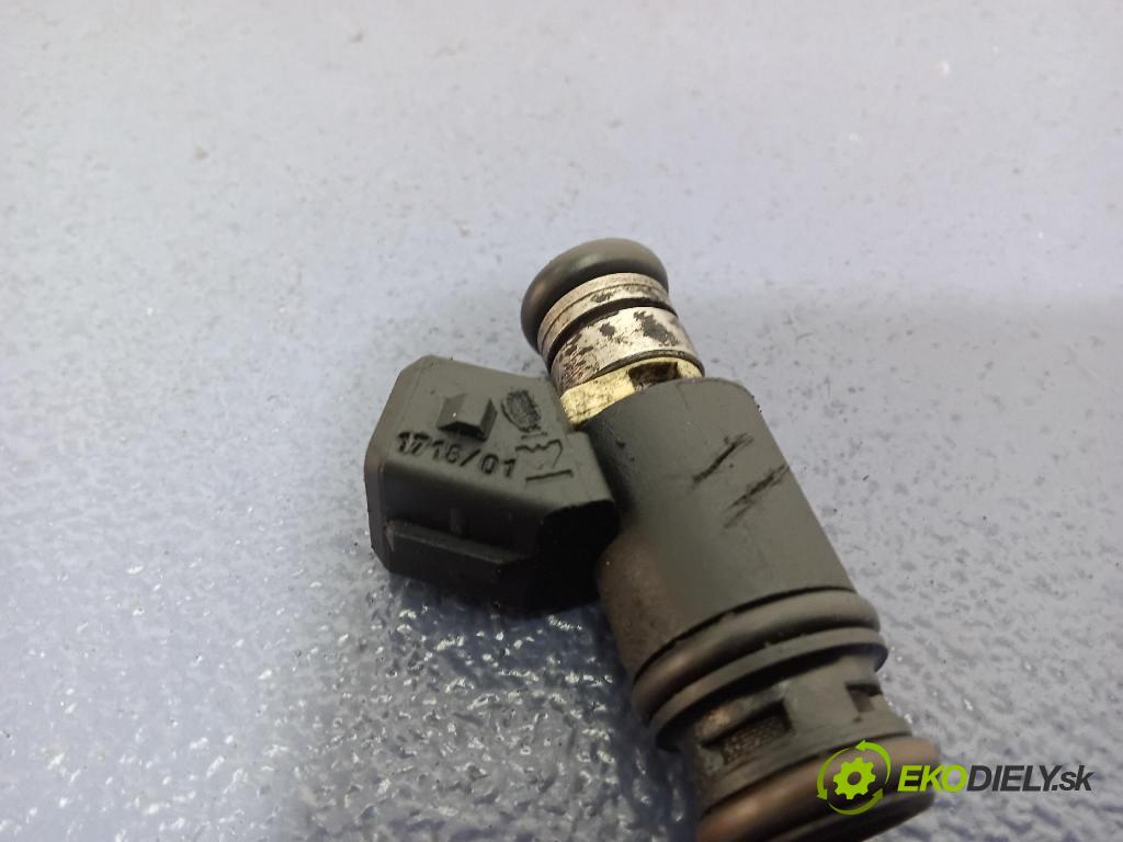 Volkswagen Passat 1998 vstrek IWP076
