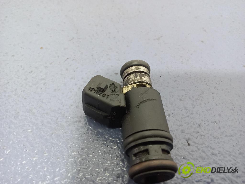 Volkswagen Passat 1998 vstrek IWP076