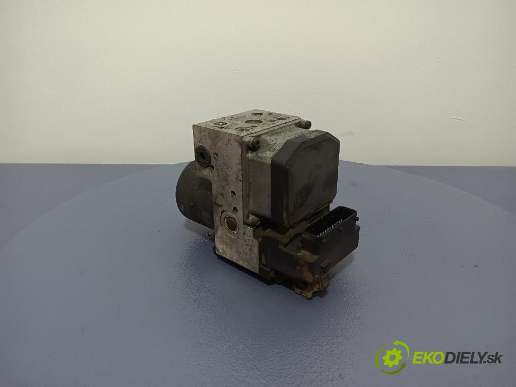 Volkswagen Passat 1998 čerpadlo ABS x 8E0614111B