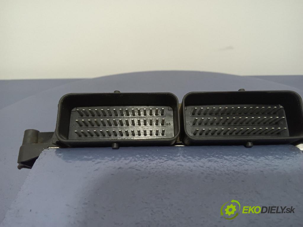 Volkswagen Passat 1998 riadiaca jednotka 67R-014289