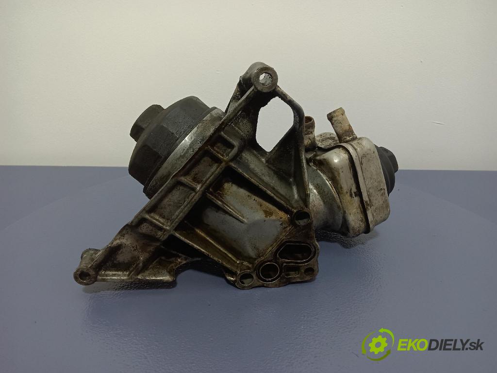 Volkswagen Passat 1998 Vankúš/: držiak Motor: 071199354A