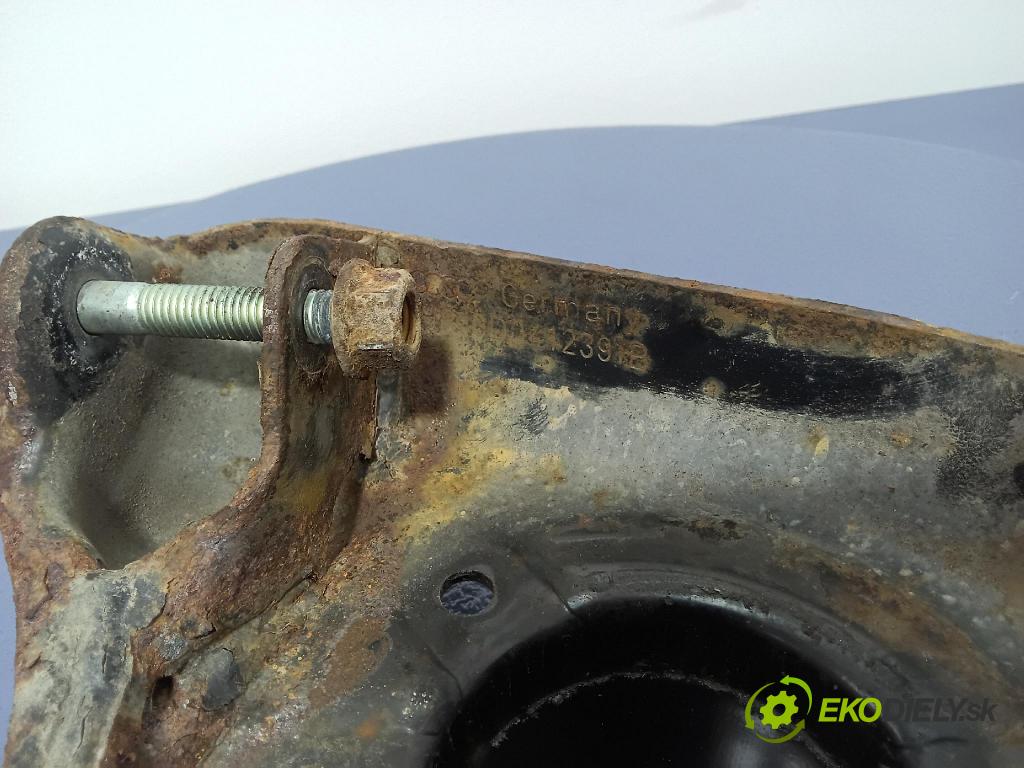 Volkswagen Passat 1998 tlmič Predné Správny.: 8D0412391B