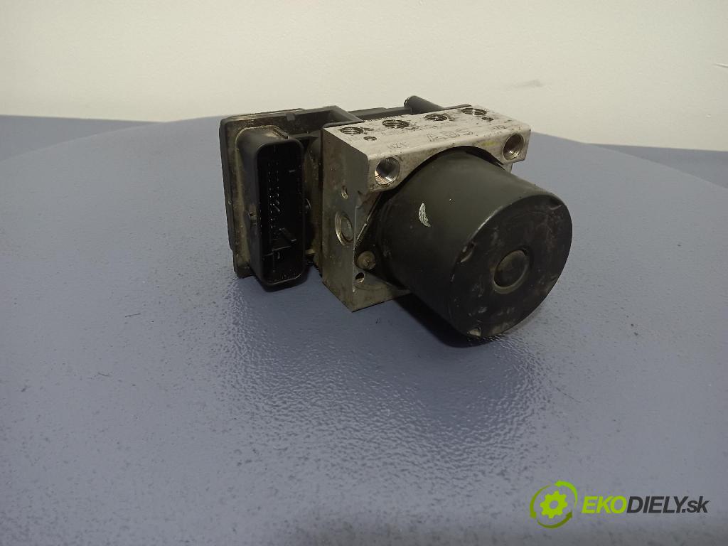 Skoda Fabia 2005 čerpadlo ABS x 6Q0907379AA