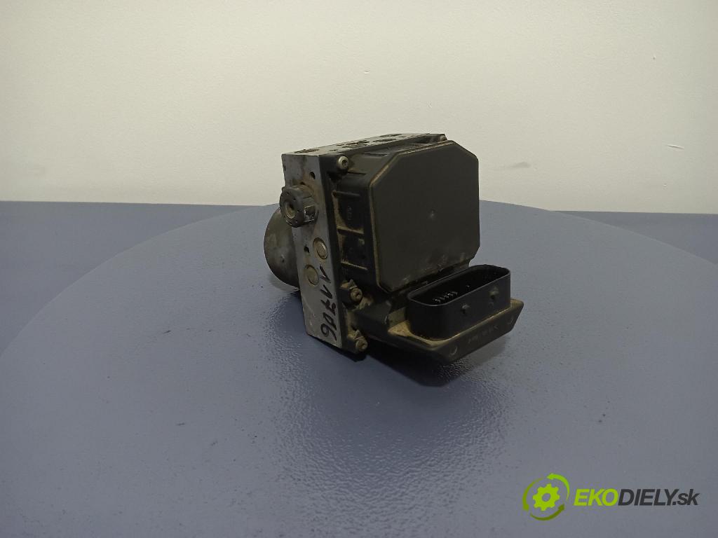 Audi A4 2001 čerpadlo ABS x 8E0614517