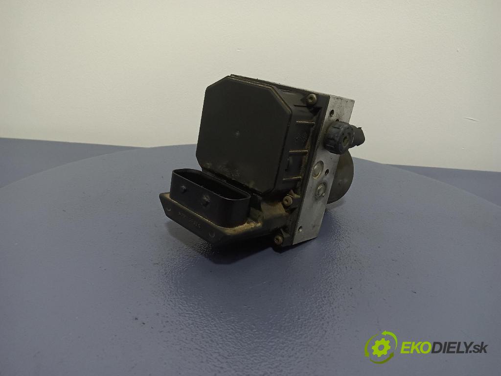 Audi A4 2001 čerpadlo ABS x 8E0614517