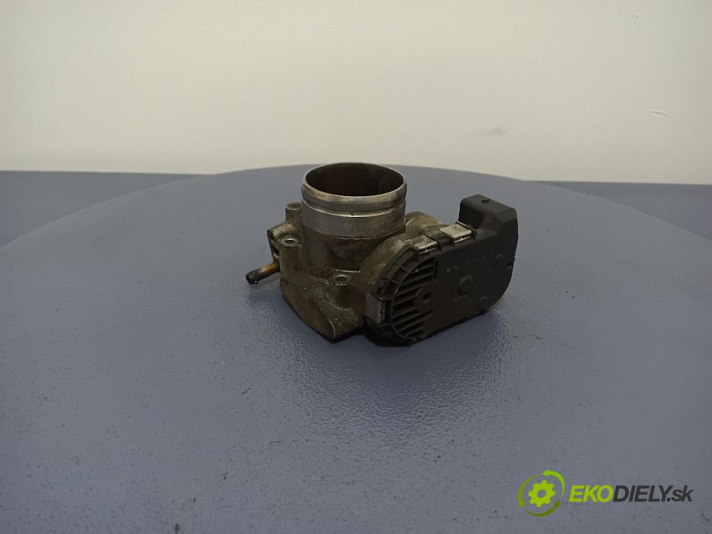 Audi A4 2001 klapka 06B133062H