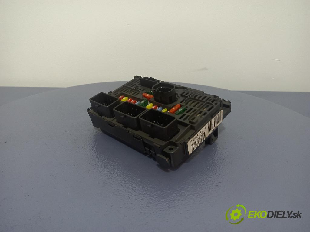 Citroen C5 2006 skrinka Poistky: 9661682980