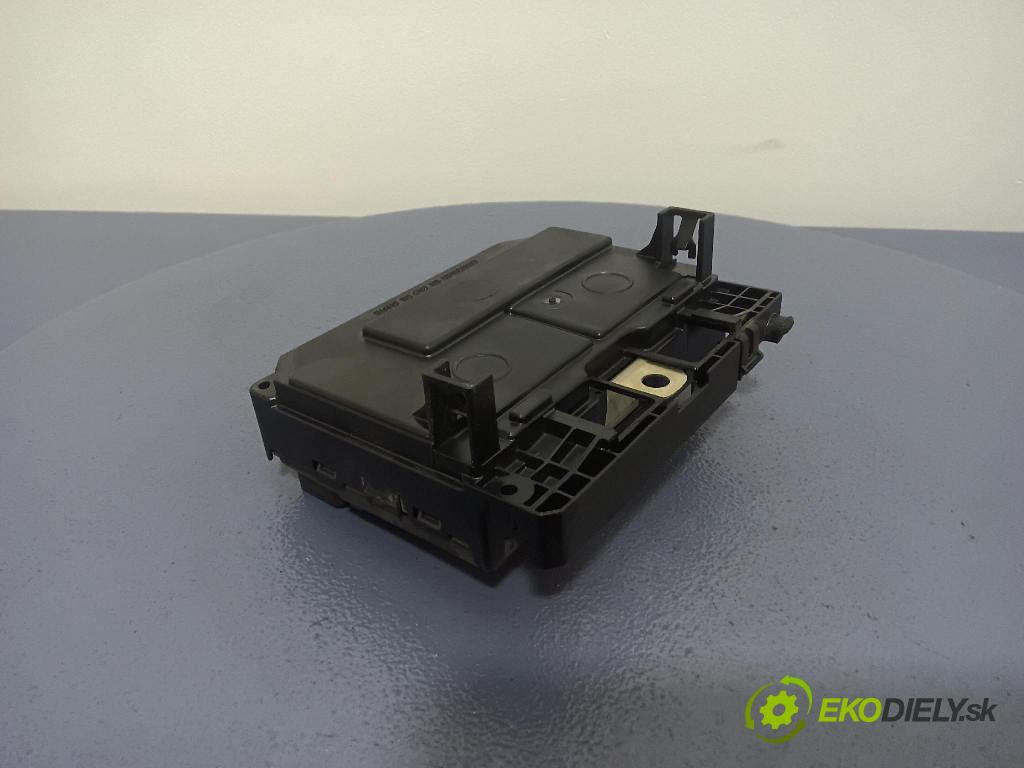 Citroen C5 2006 skrinka Poistky: 9661682980