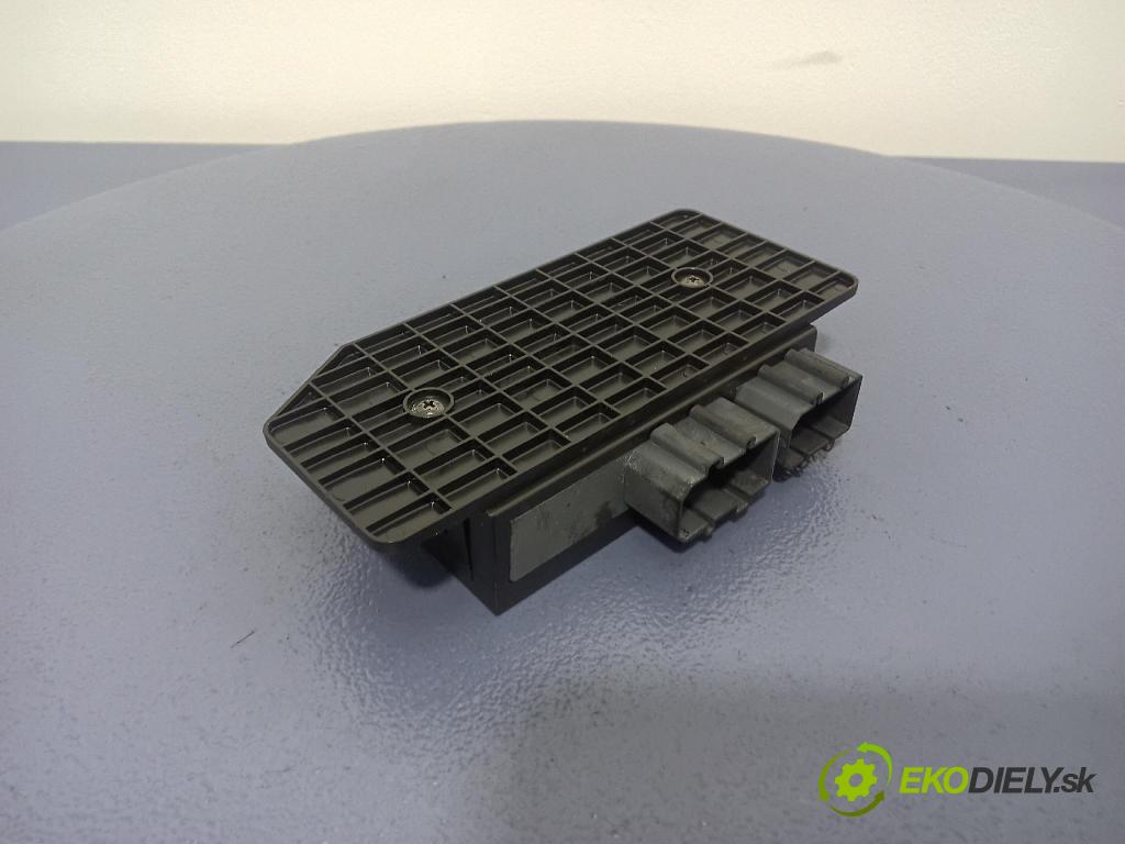 Volkswagen Passat 2003 řídící jednotka Komfortu 1C0959799B