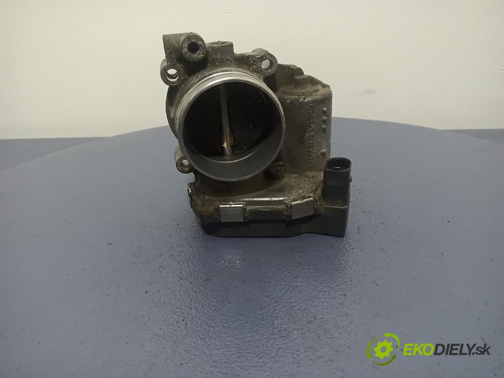 Volkswagen Passat 2006 škrticí klapka 06F133062B