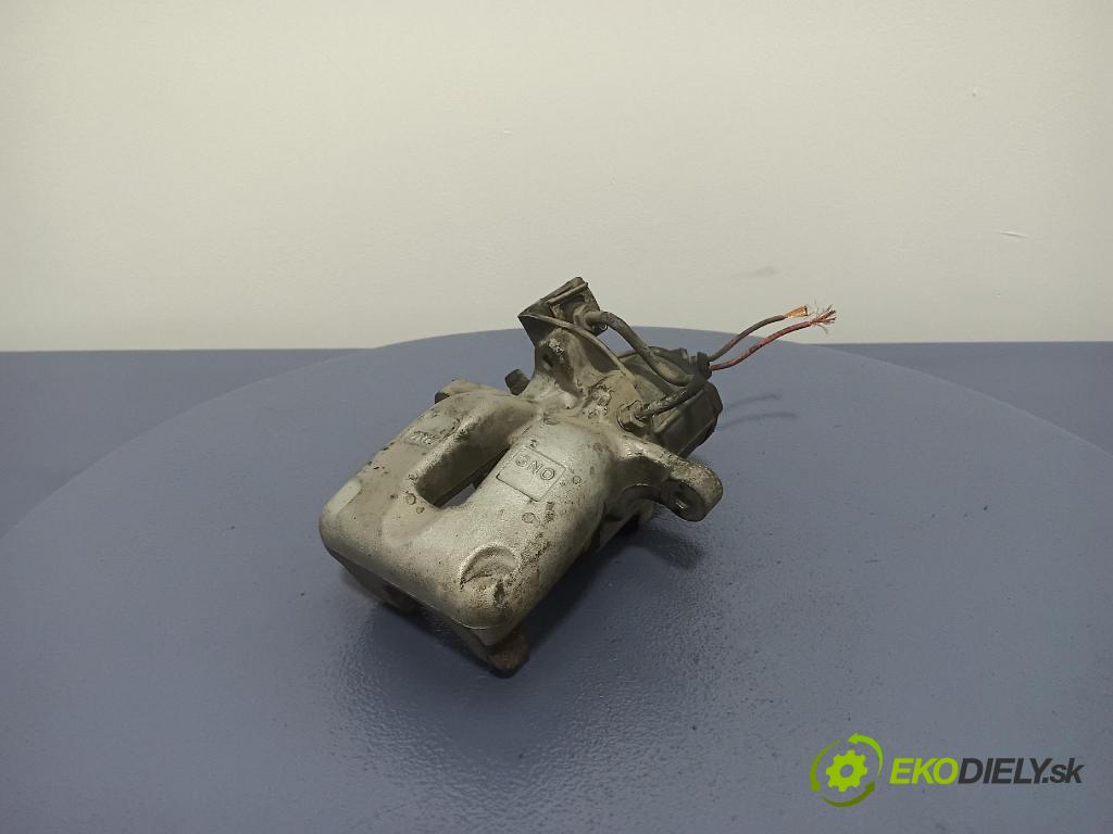 Volkswagen Passat 2006 brzdič brzdový Zad: v pravo: 01