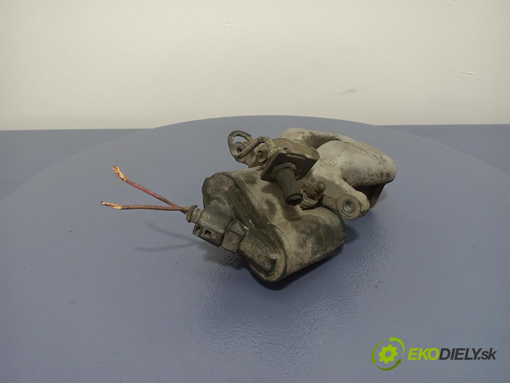 Volkswagen Passat 2006 brzdič brzdový Zad: v pravo: 01
