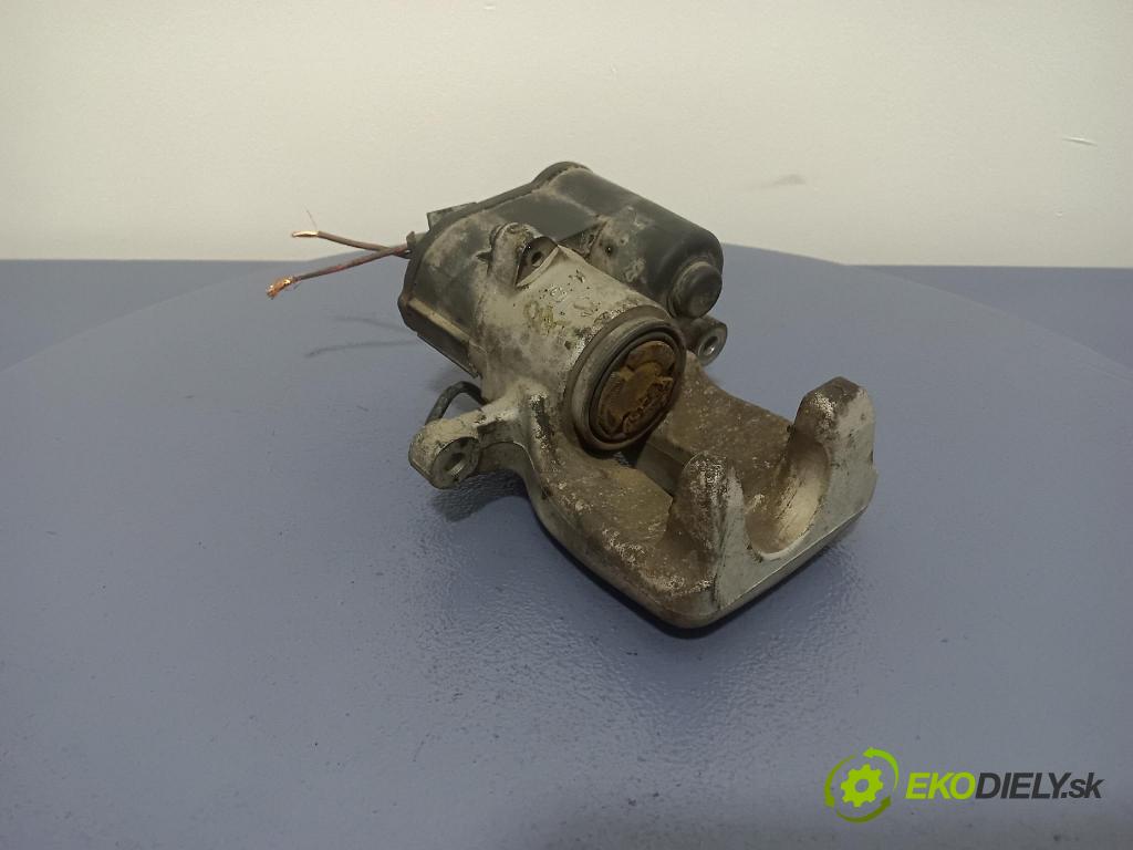 Volkswagen Passat 2006 brzdič brzdový Zad: v pravo: 01