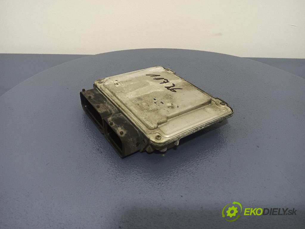 Opel Vectra 2007 riadiaca jednotka Motor: 55566277