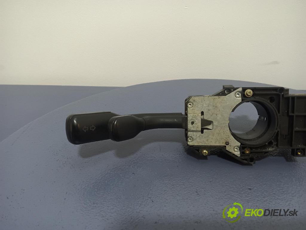 Audi A4 1998 prepínač Komplex: 4D0953513D