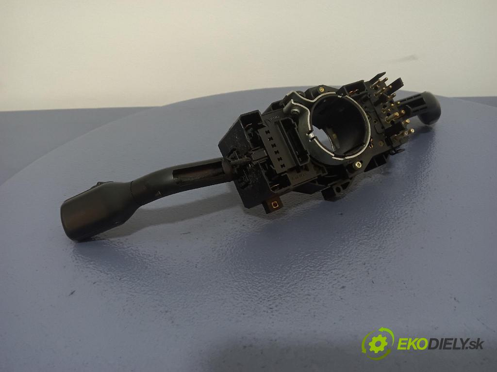 Audi A4 1998 prepínač Komplex: 4D0953513D