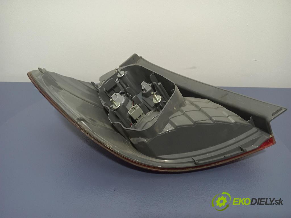 Honda Jazz 2011 svetlo / reflektor zad Prava: Vonkajsia: P9596R