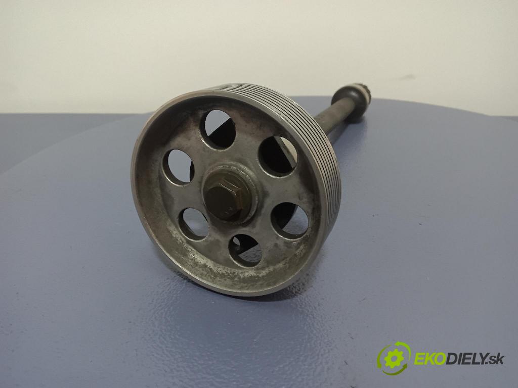 Volkswagen Golf 1995 koleso Pás: 028115021B