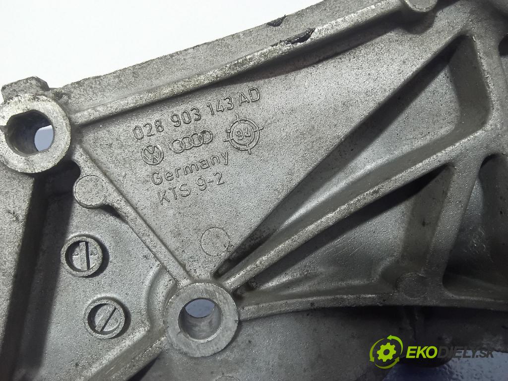 Volkswagen Golf 1995 Alternator 028903143AD
