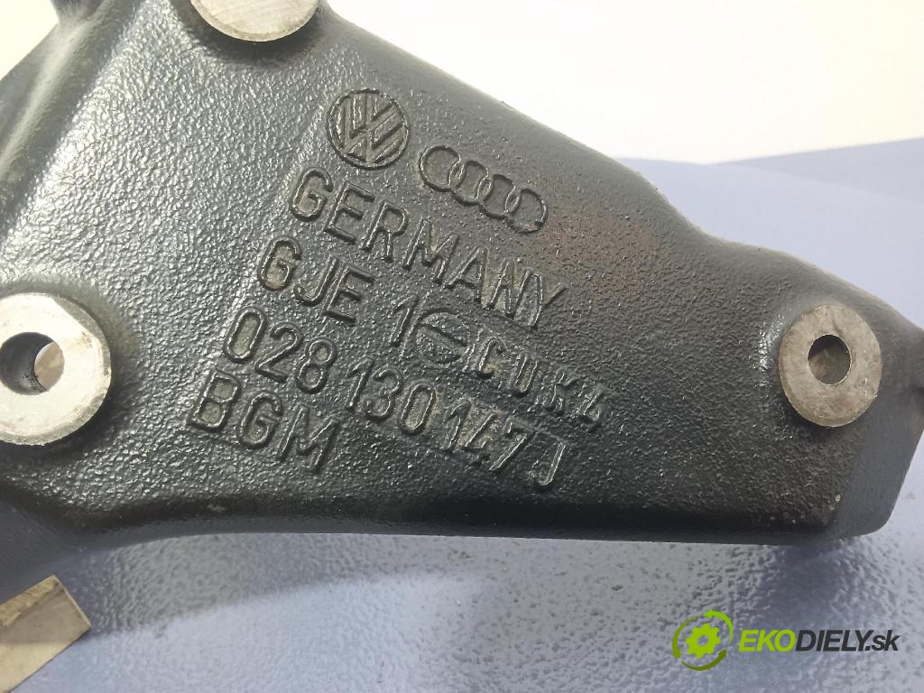 Volkswagen Golf 1995 čerpadlo Injekcia: 028130147J