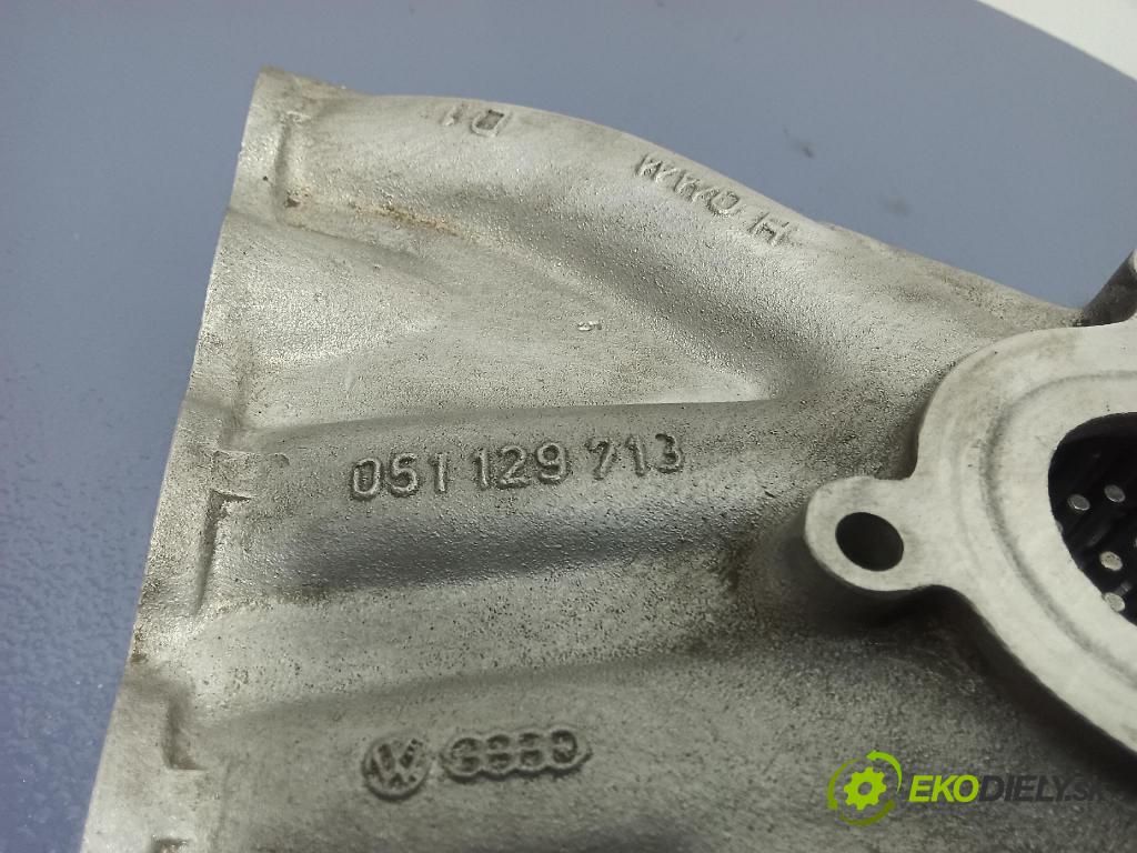 Audi 80 1991 potrubí Sání: 051129713