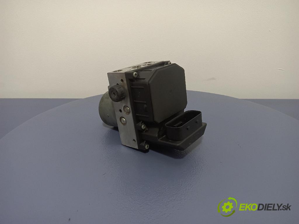 Audi A4 2003 čerpadlo ABS x 8E0614517