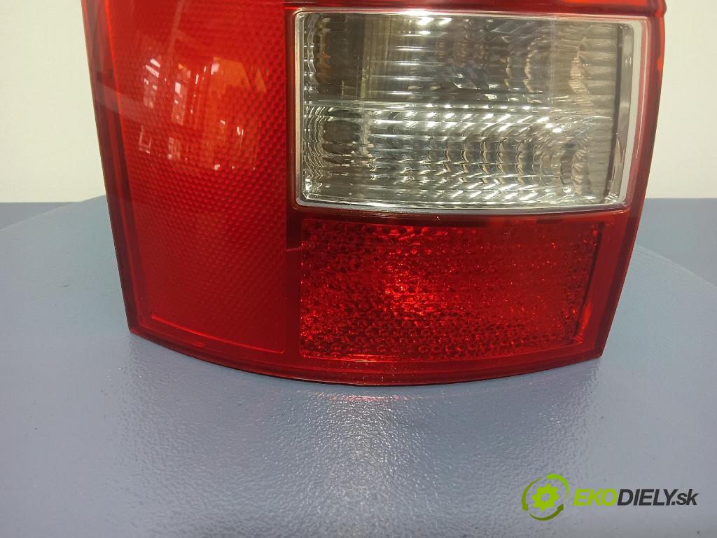 Audi A4 2003 světlo Zad: levá Mimo: 01