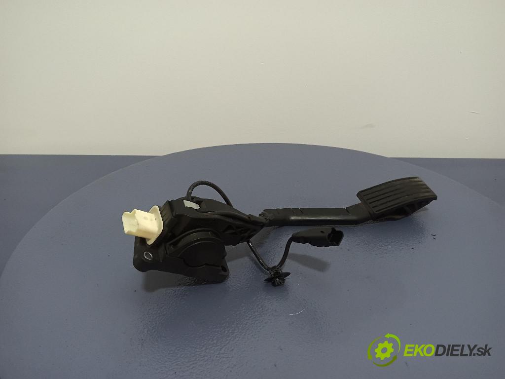 Citroen C5 2005 pedal Plyn: 9650341780