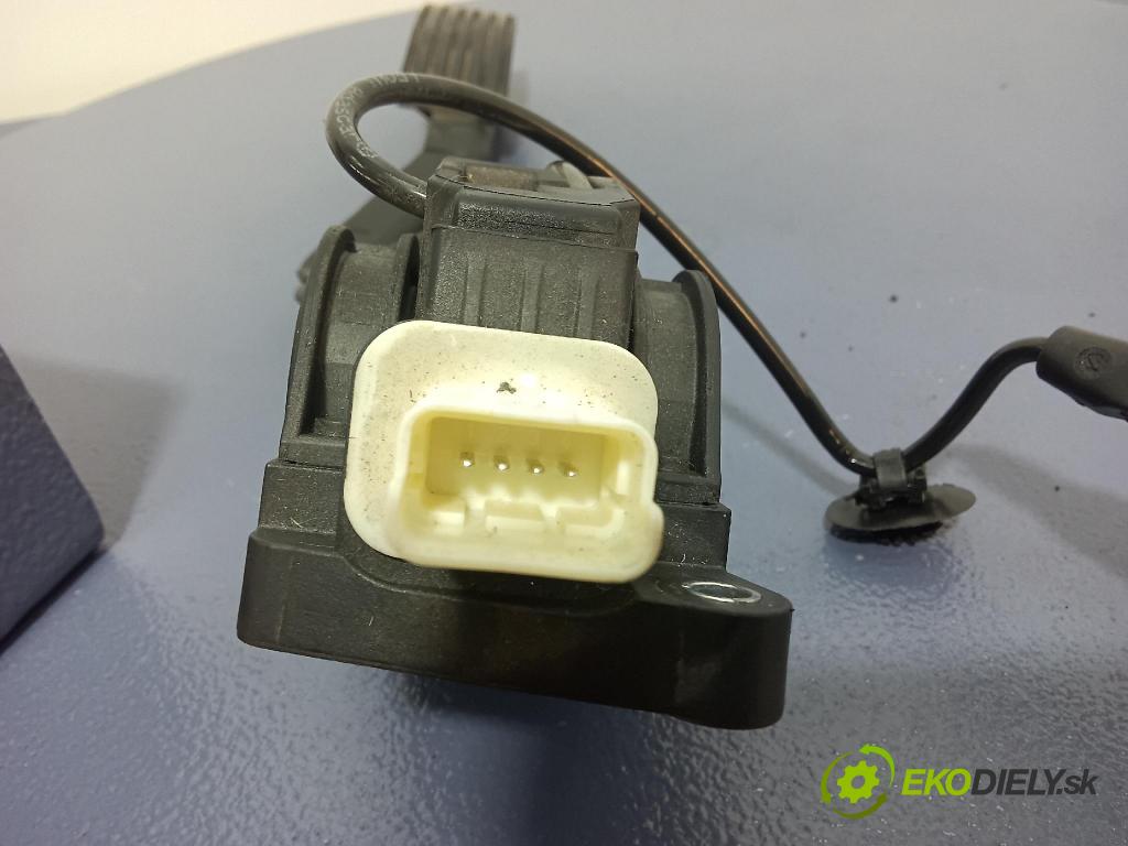 Citroen C5 2005 pedal Plyn: 9650341780