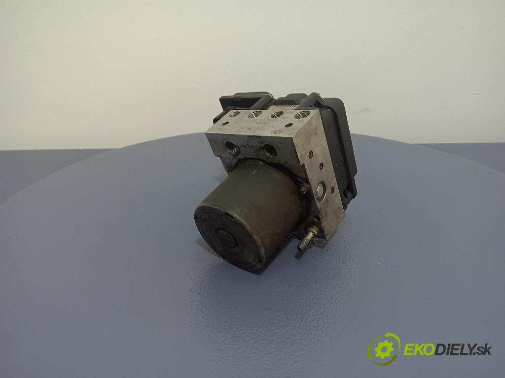 Audi A6 2006 čerpadlo ABS x 4F0614517T