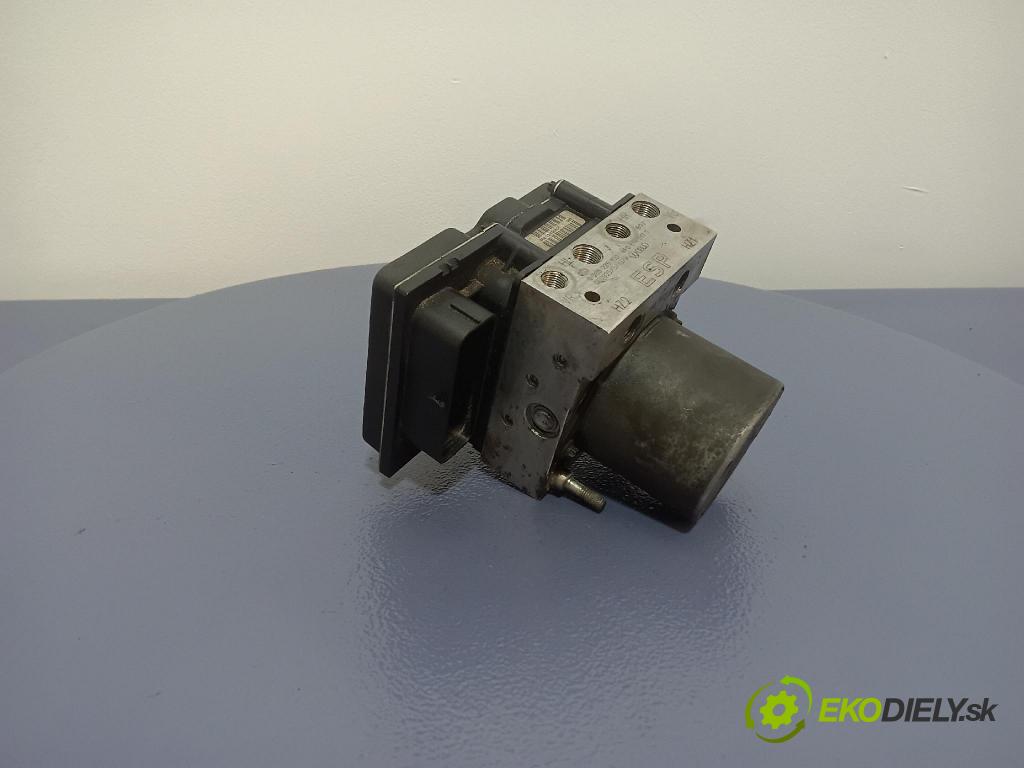 Audi A6 2006 čerpadlo ABS x 4F0614517T