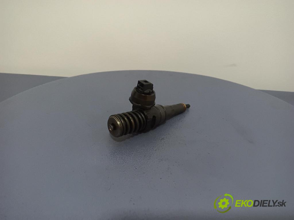 Skoda Octavia 2008 vstrek 038130073BQ