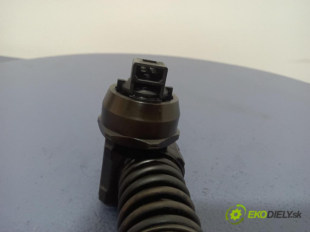 Skoda Octavia 2008 vstrek 038130073BQ