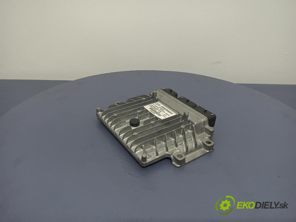 Peugeot 407 2008 riadiaca jednotka Motor: 9665465580