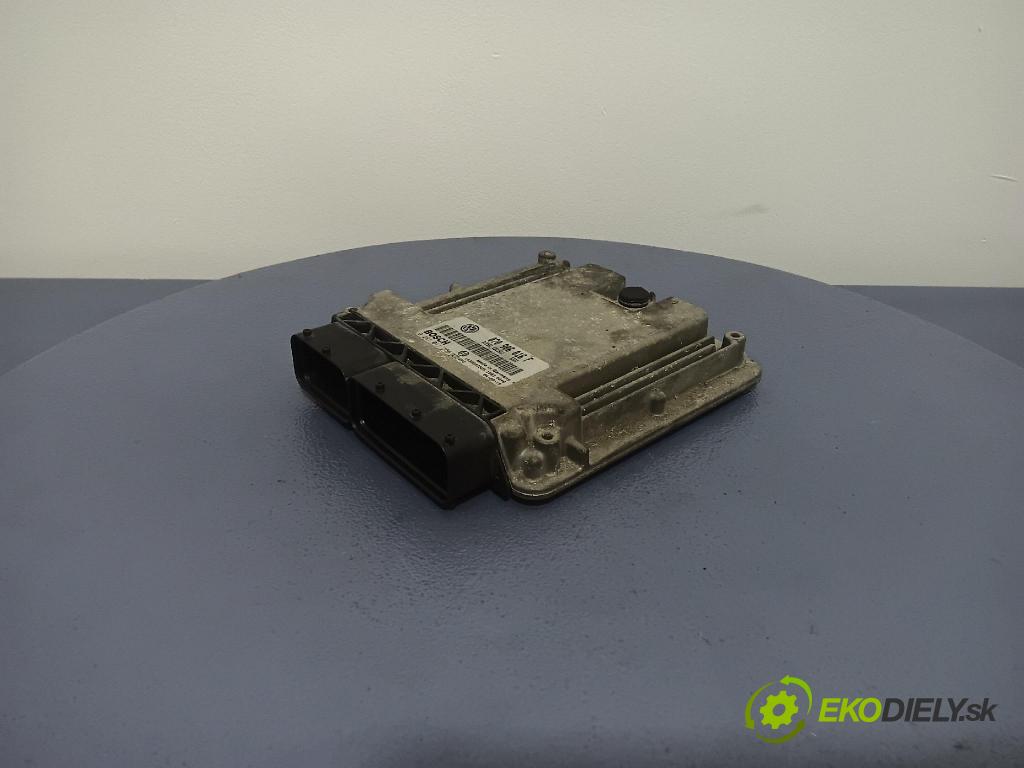 Vw Touareg 2004 riadiaca jednotka Motor: 070906016F