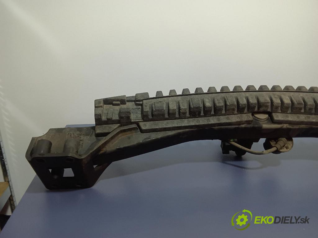 Vw Touareg 2004 výstuha narazník zad 7L6803921A