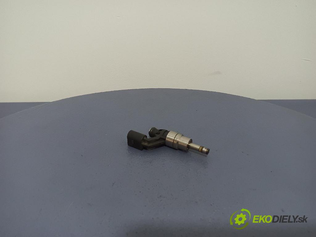 Volkswagen Golf 2004 vstrek 03C906036A