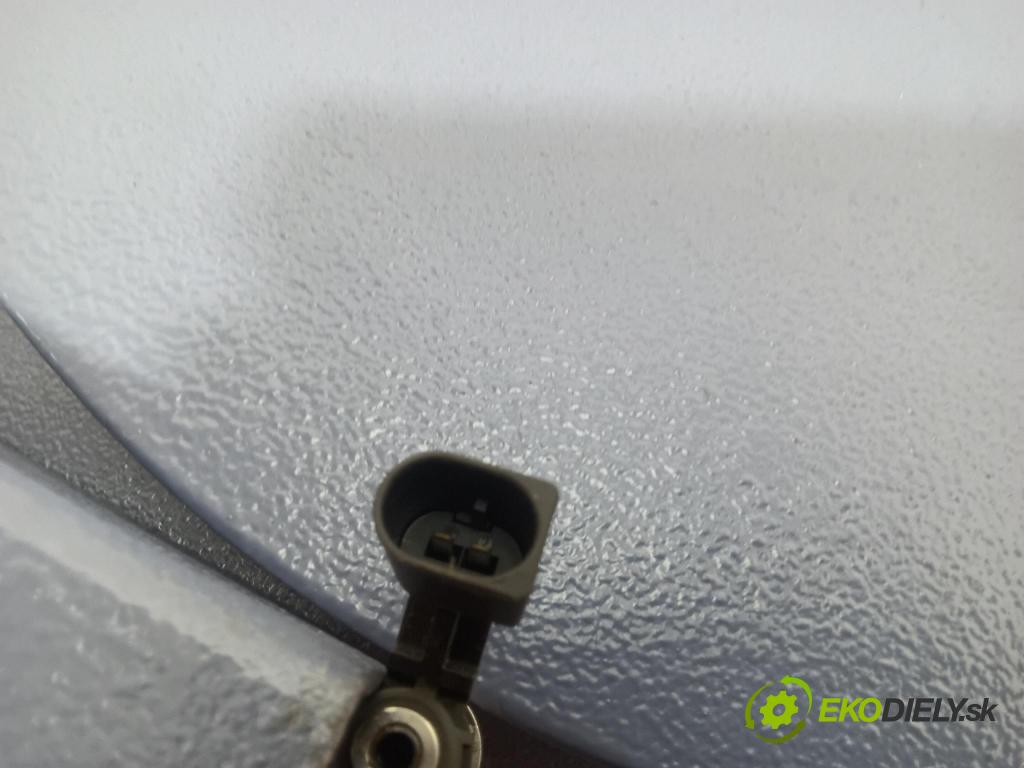 Volkswagen Golf 2004 vstrek 03C906036A
