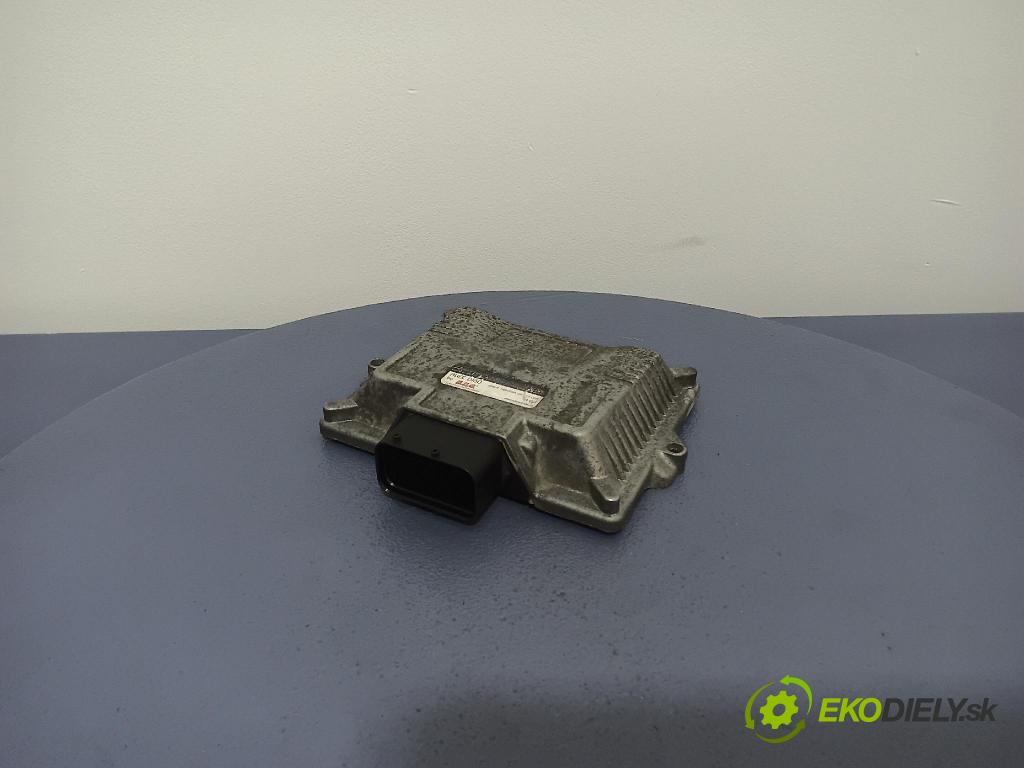Volkswagen Golf 2004 riadiaca jednotka 10R-036331