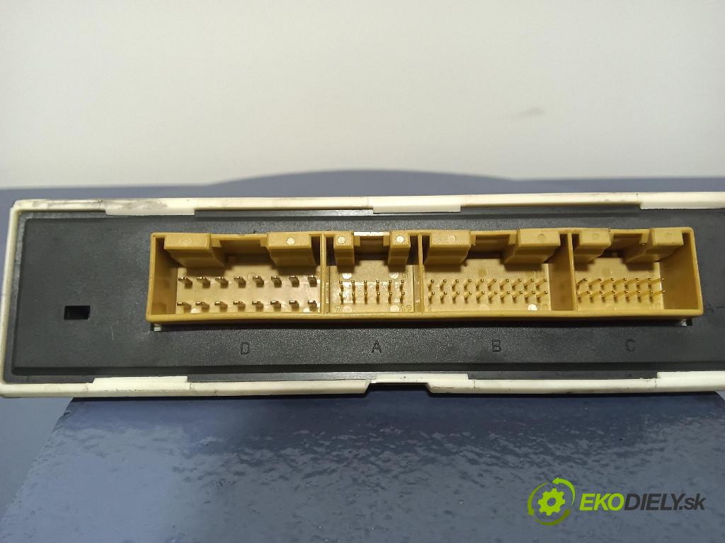 Audi A4 1996 prepínač Klimatizácia: Prúd vzduchu: 8D0820043H
