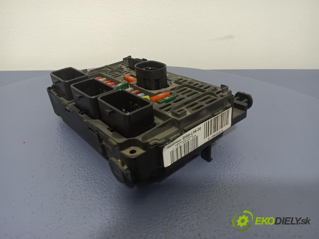 Citroen C4 2006 skrinka Poistky: 9658539680