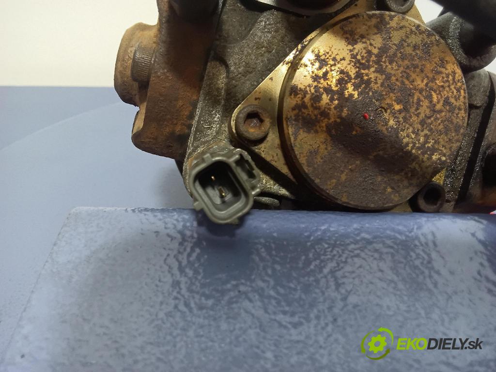 Toyota Avensis 2003 čerpadlo Injekcia: 22100-0G010