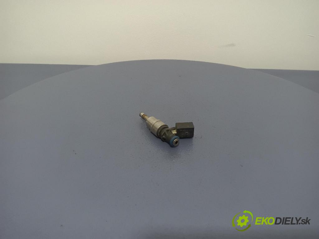 Volkswagen Golf 2006 vstřikovač 06F906036G