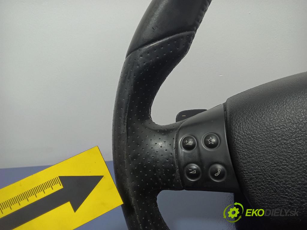 Volkswagen Golf 2006 volant 1K0419091