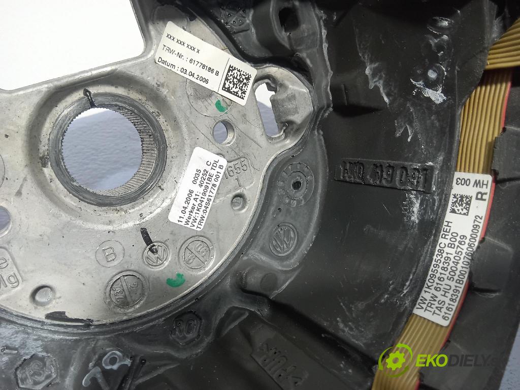 Volkswagen Golf 2006 volant 1K0419091