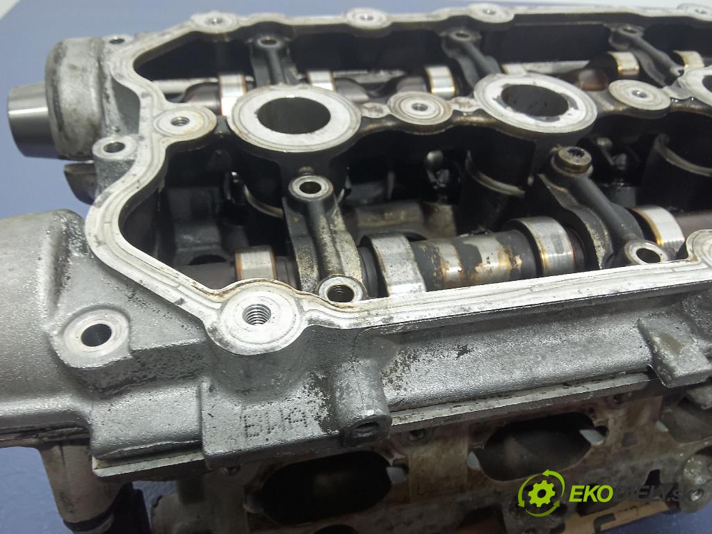 Volkswagen Golf 2006 hlava Motor: 06f103373