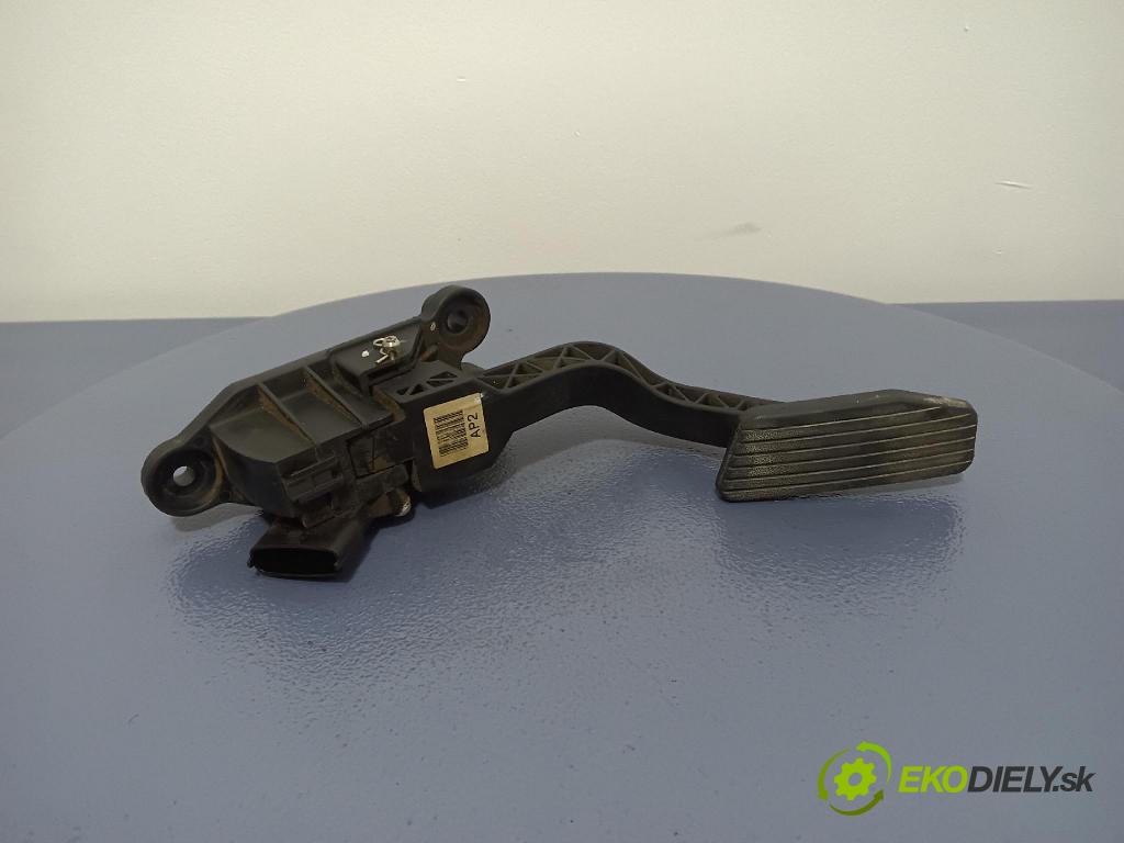 Hyundai Tucson 2008 pedal Plyn: 32726-2E301