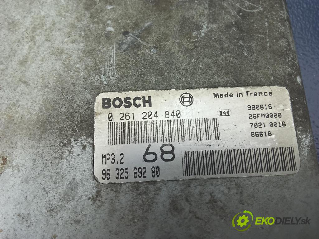 Peugeot 806 1998 řídící jednotka Motor: 9632569280